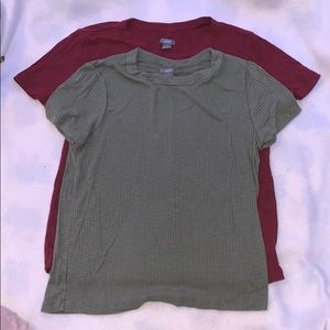 Green and maroon aerie super soft shirts